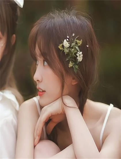 发现《子弟兵的母亲戎冠秀》现象级的：未被注意的细节与意义