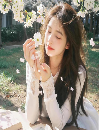 《凡间天使》剪辑手法分析：节奏把控与转场技巧探讨